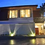 Sunrise City View Villa 9 Bedrooms With A Private Heated Swimming Pool