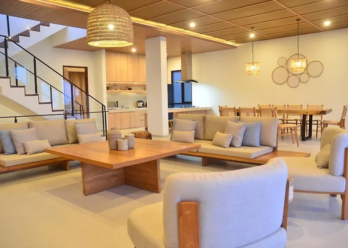 Sunrise City View Villa 9 Bedrooms With A Private Heated Swimming Pool