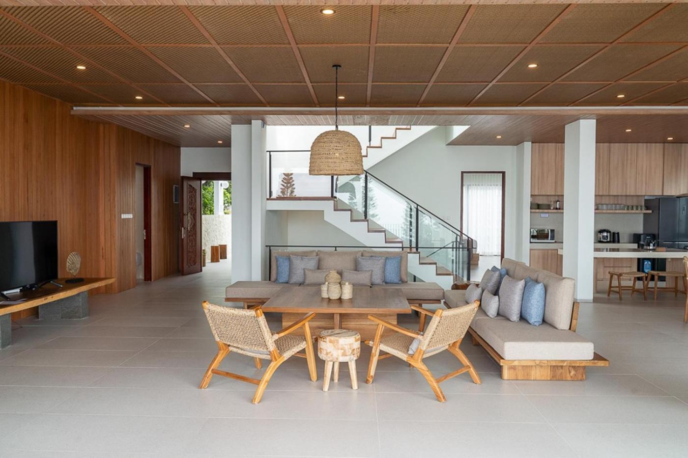 Sunrise View 9 Bedrooms With A Private Heated Swimming Pool * Bandung