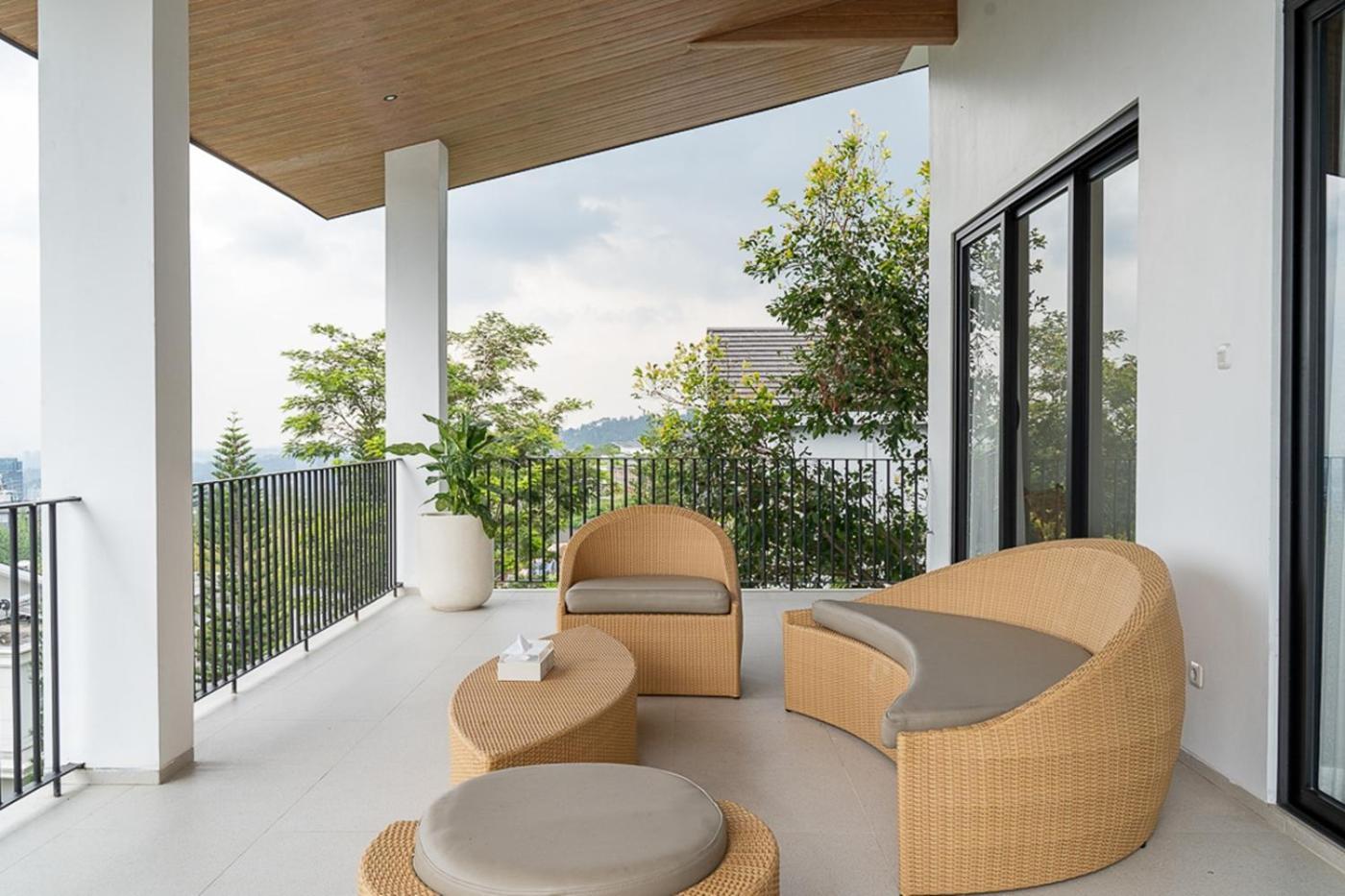 Sunrise View 9 Bedrooms With A Private Heated Swimming Pool Villa *