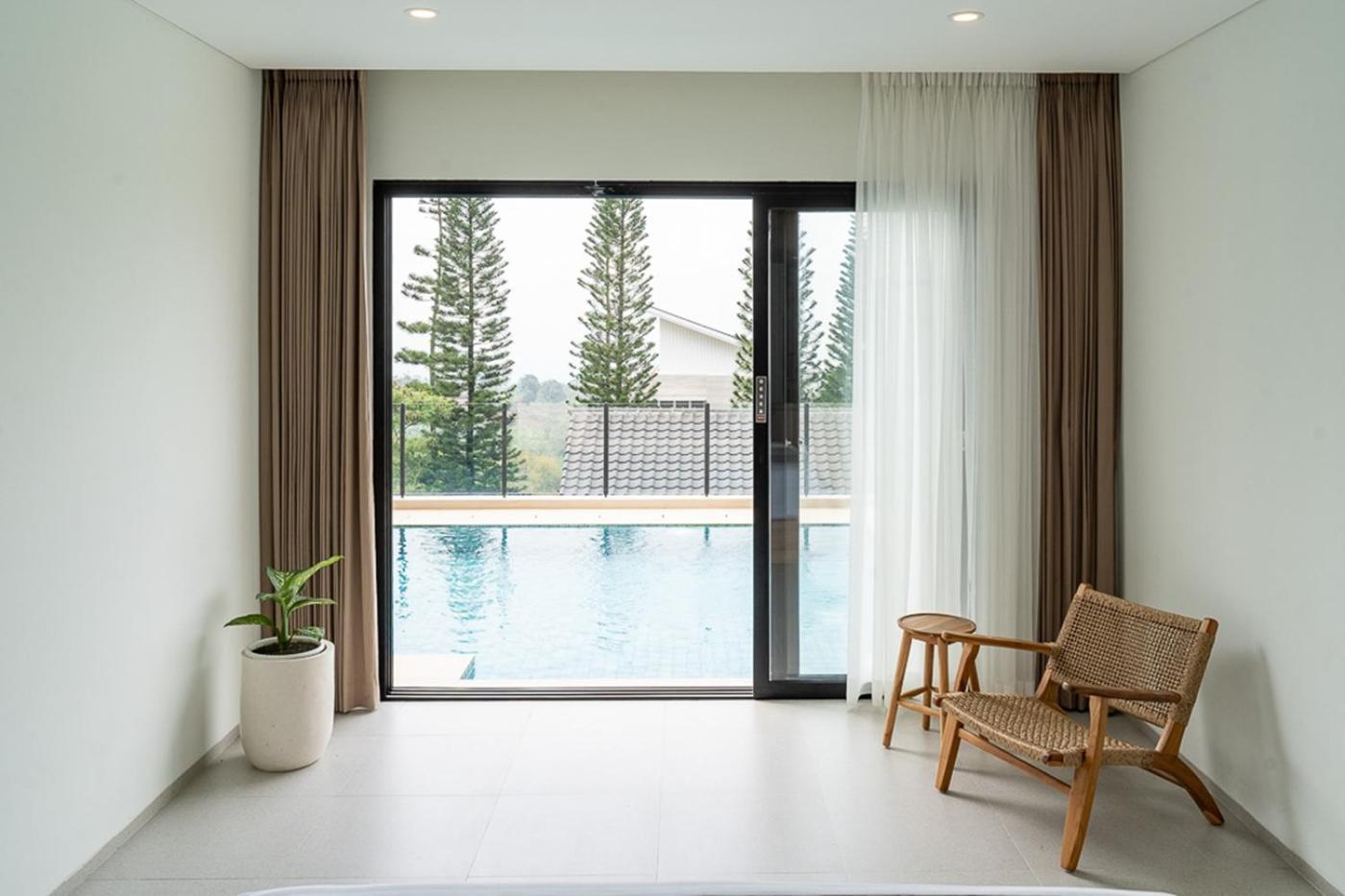 Sunrise View 9 Bedrooms With A Private Heated Swimming Pool Villa *